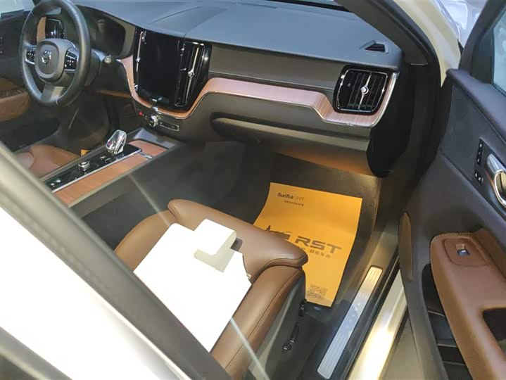 Фото 5 - Volvo XC60