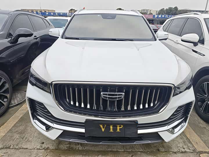 Фото 2 - Geely Monjaro