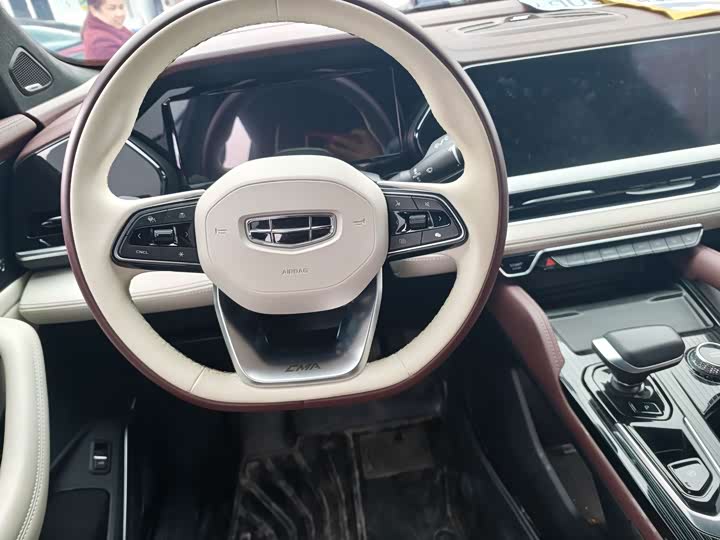 Фото 6 - Geely Monjaro