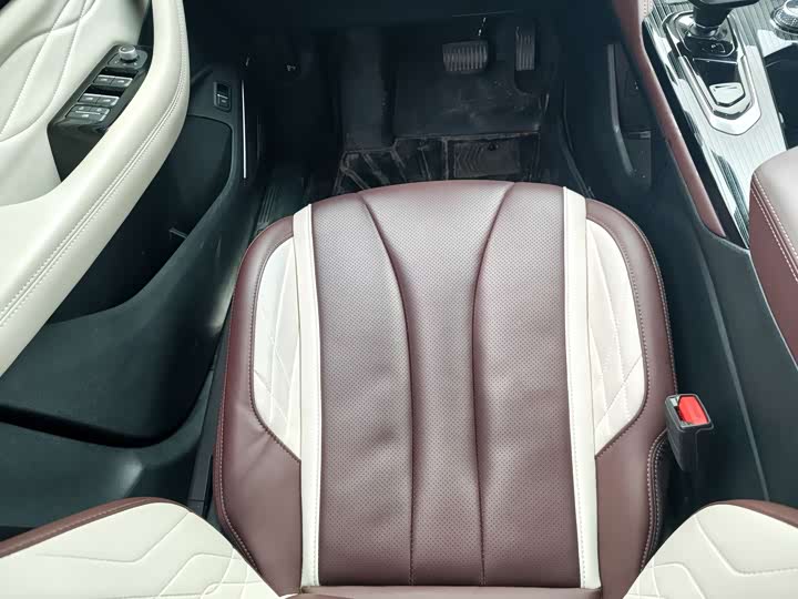 Фото 7 - Geely Monjaro