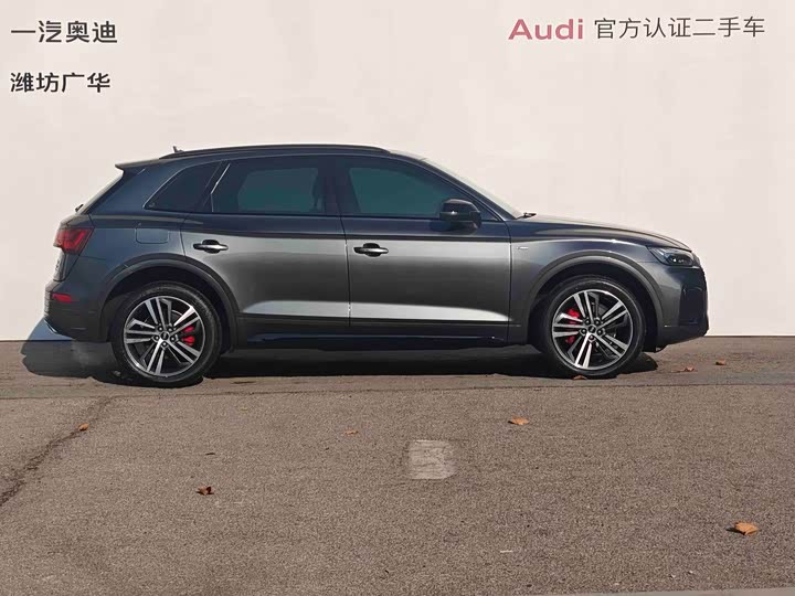 Фото 4 - Audi Q5L