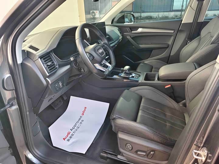 Фото 6 - Audi Q5L