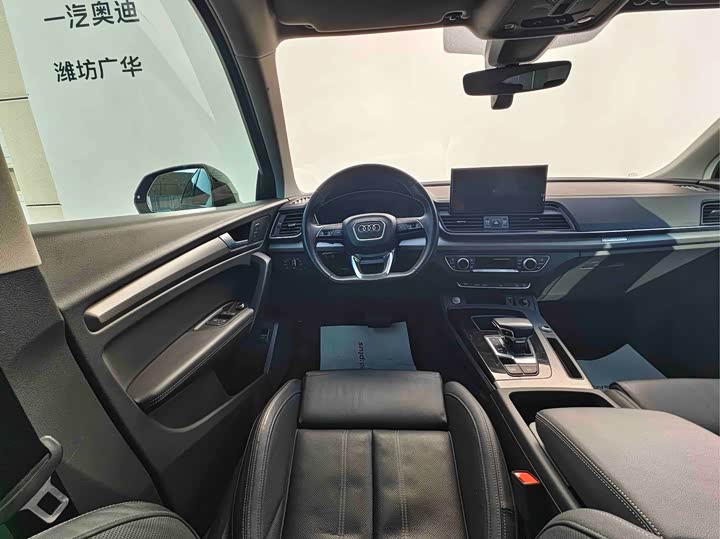 Фото 9 - Audi Q5L