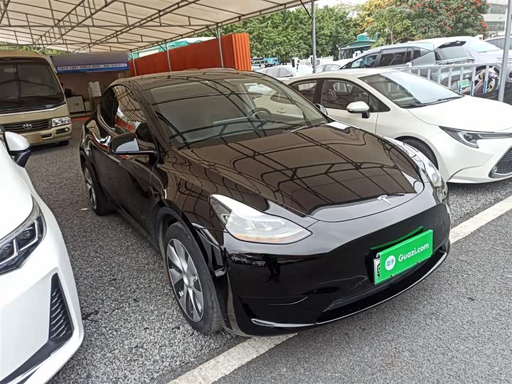 Фото 4 - Tesla Model Y