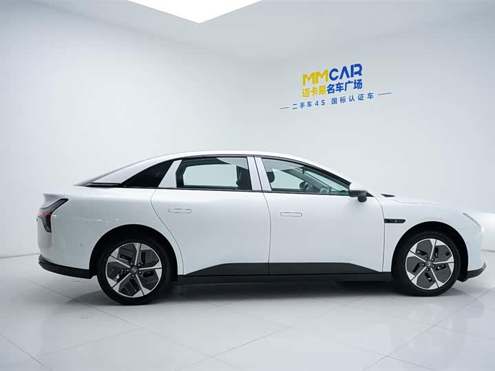 Фото 5 - XPeng Mona M03