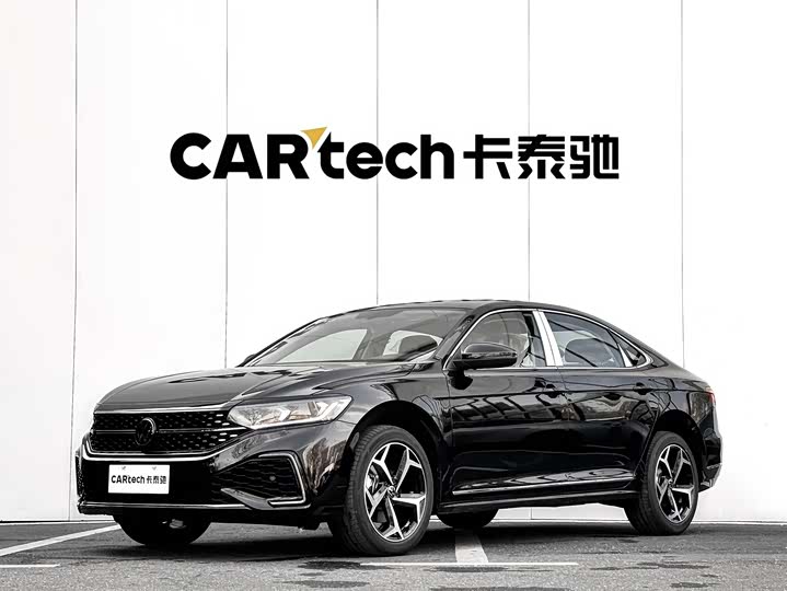 Фото 1 - Volkswagen Passat