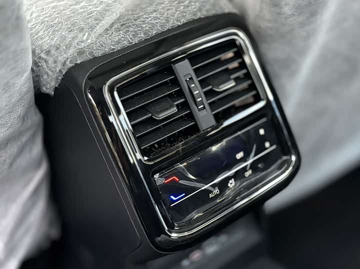 Фото 7 - Volkswagen Passat