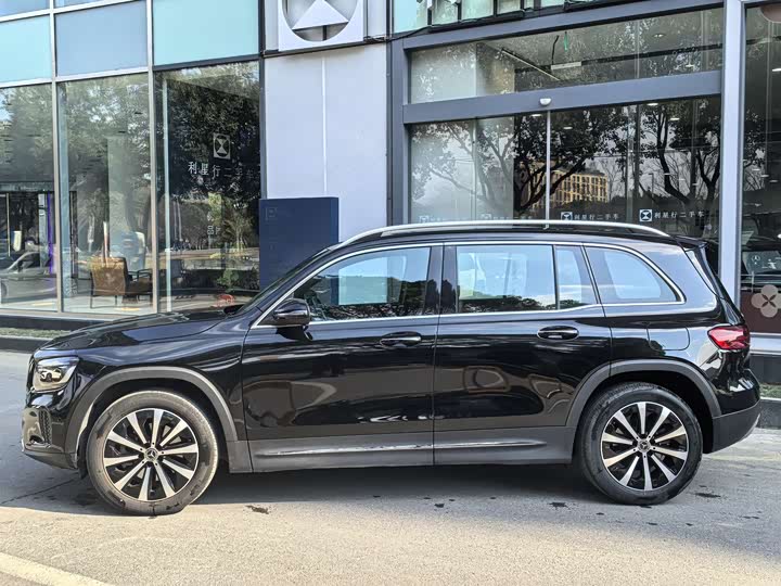 Фото 4 - Mercedes-Benz GLB-Class