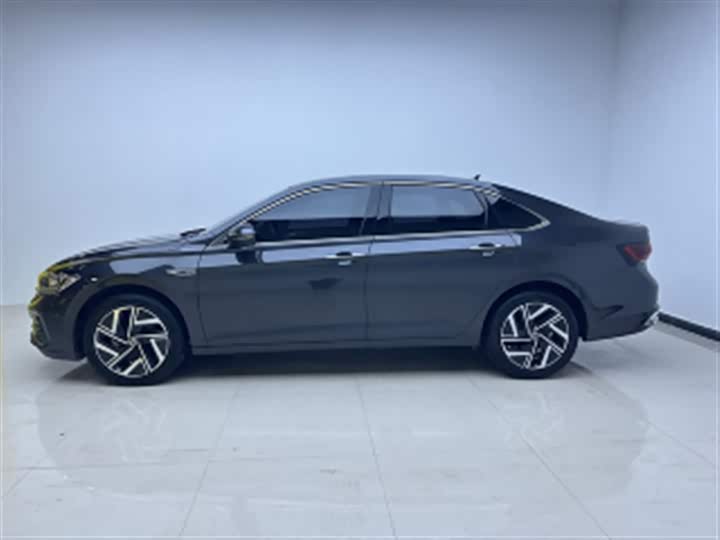 Фото 5 - Volkswagen Sagitar L