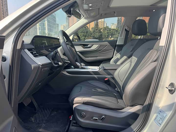 Фото 4 - Hongqi HS5