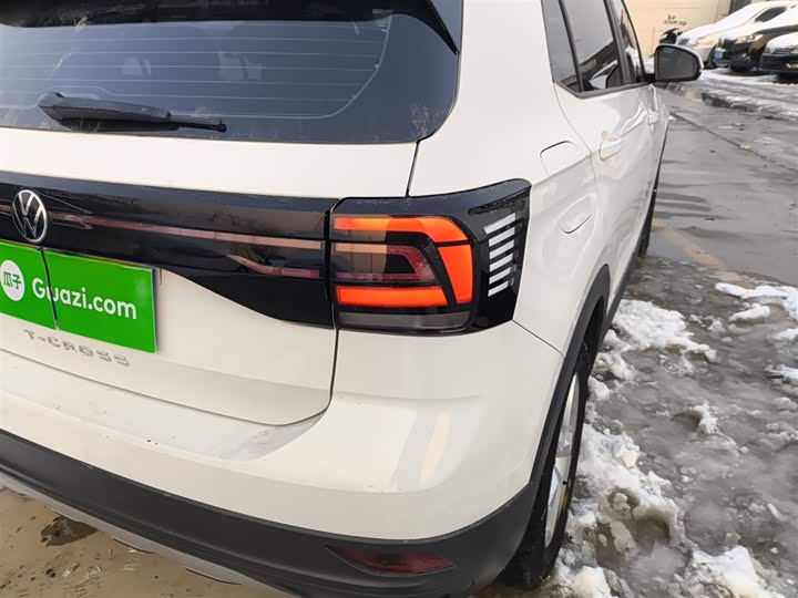 Фото 8 - Volkswagen T-Cross