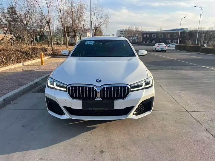 Фото 2 - BMW 5 Series