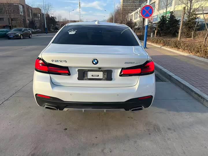 Фото 8 - BMW 5 Series