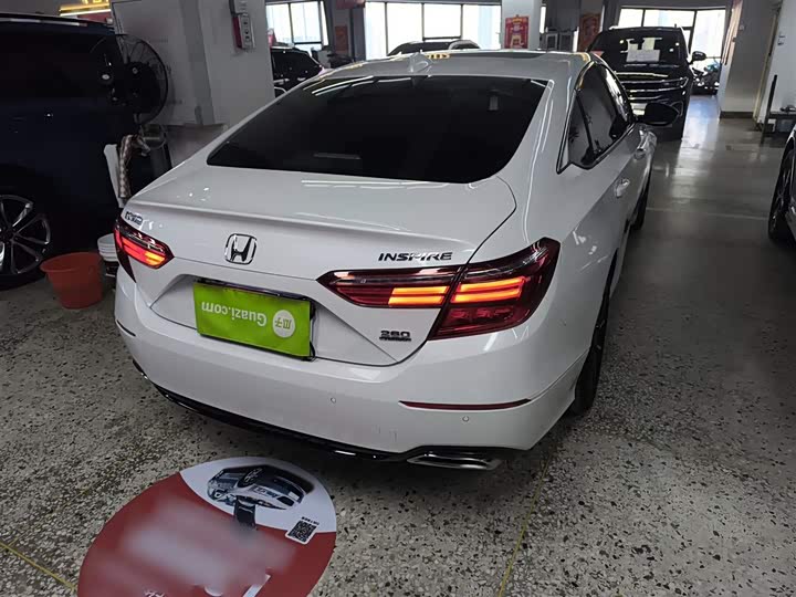 Фото 7 - Honda Inspire