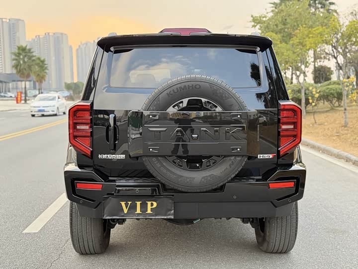 Фото 4 - Tank 400 Hybrid