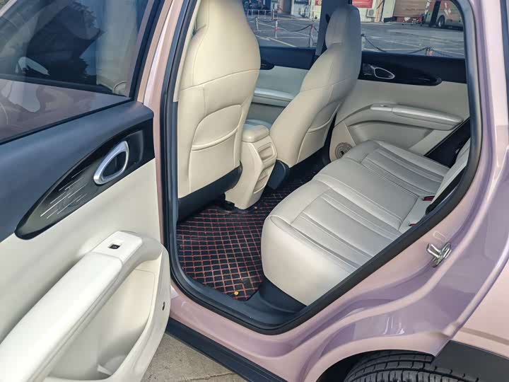 Фото 7 - Geely Galaxy Geome