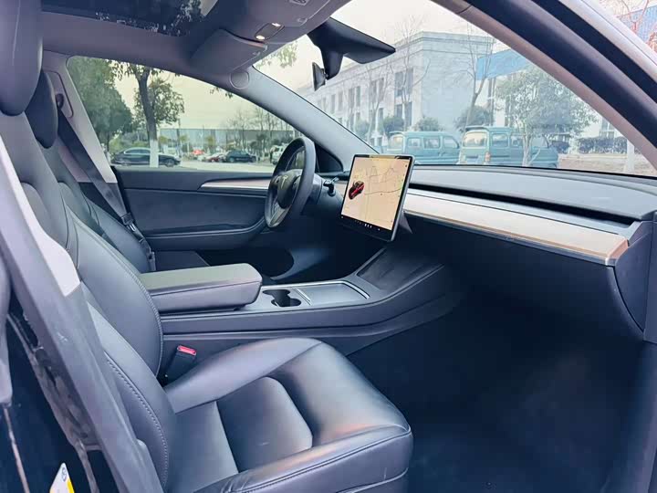 Фото 7 - Tesla Model Y