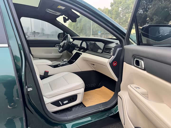 Фото 9 - LiXiang One