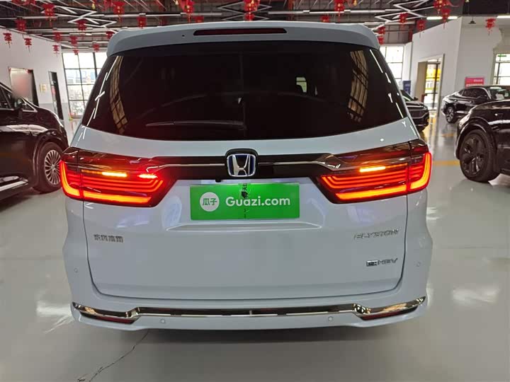 Фото 6 - Honda Elysion