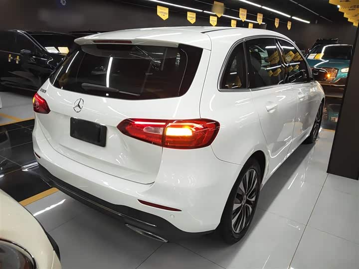 Фото 7 - Mercedes-Benz B-Class