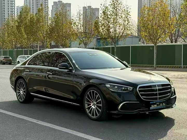 Фото 3 - Mercedes-Benz S-Class