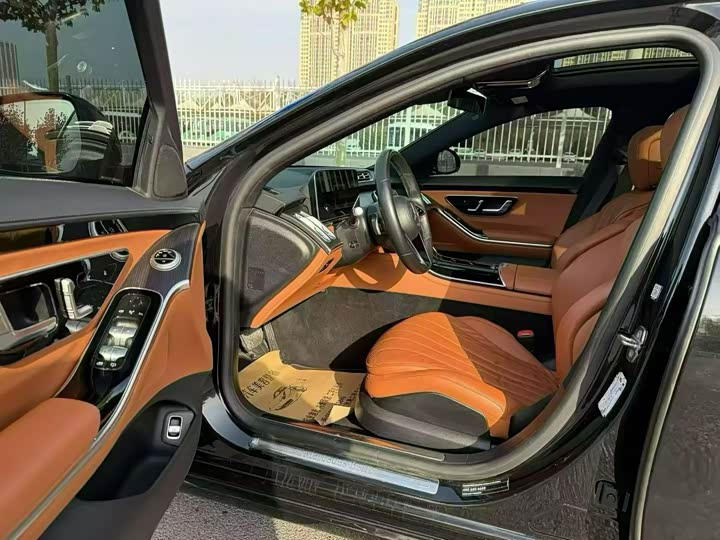 Фото 4 - Mercedes-Benz S-Class