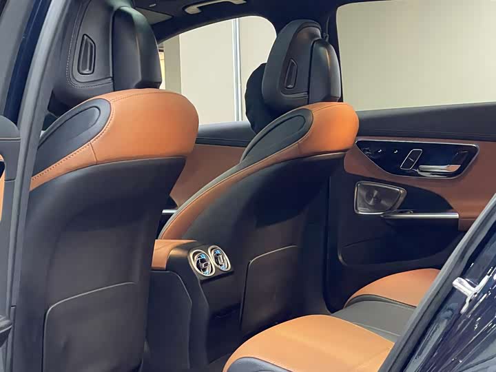 Фото 4 - Mercedes-Benz C-Class