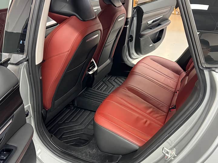 Фото 7 - XPeng P7