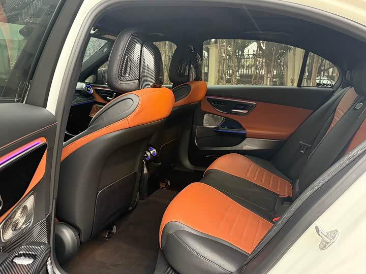 Фото 8 - Mercedes-Benz C-Class