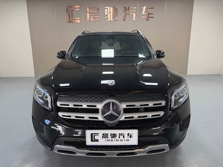 Фото 2 - Mercedes-Benz GLB-Class