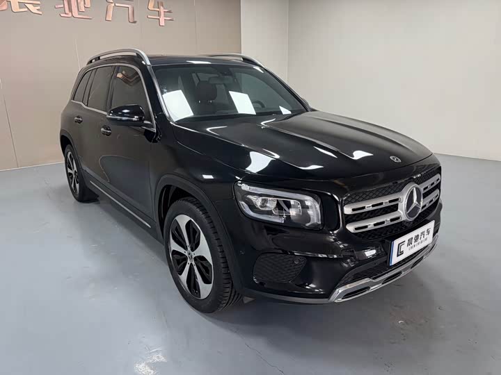 Фото 3 - Mercedes-Benz GLB-Class