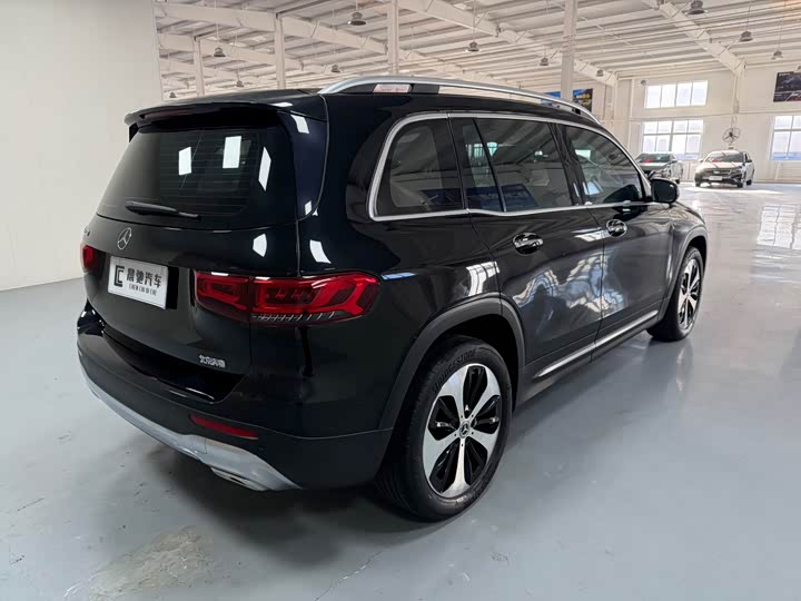 Фото 4 - Mercedes-Benz GLB-Class