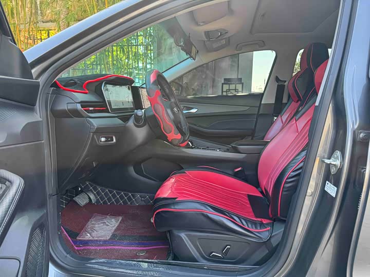 Фото 4 - Geely Binrui