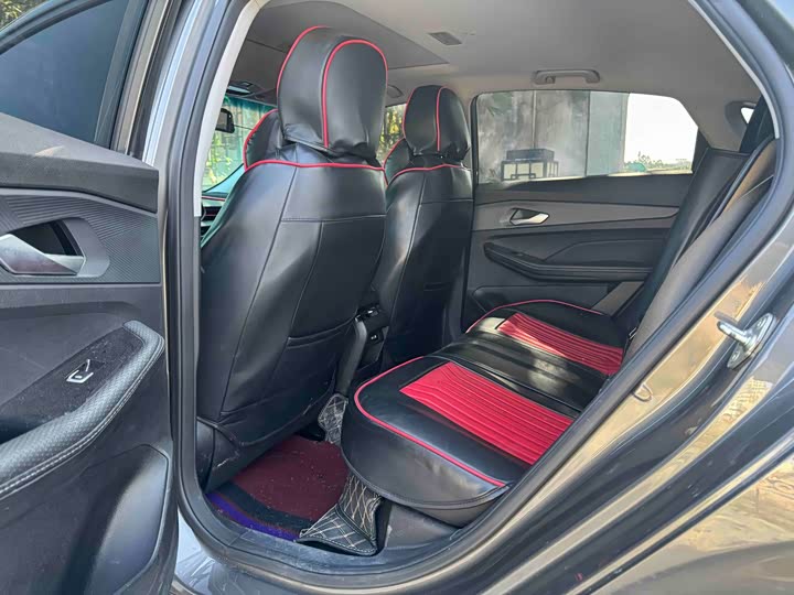 Фото 5 - Geely Binrui