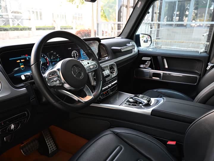 Фото 6 - Mercedes-Benz G-Class