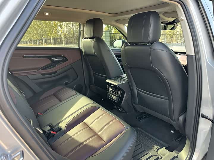 Фото 7 - Land Rover Range Rover Evoque L