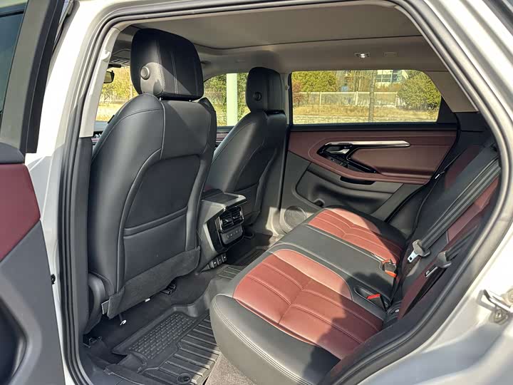 Фото 9 - Land Rover Range Rover Evoque L