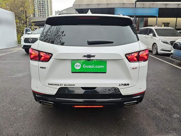 Фото 6 - Chevrolet Blazer