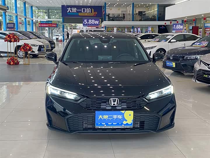 Фото 2 - Honda Civic