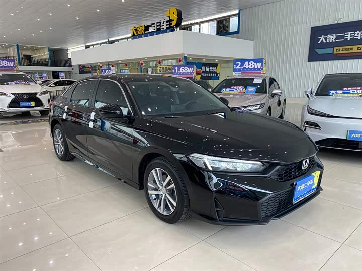 Фото 3 - Honda Civic