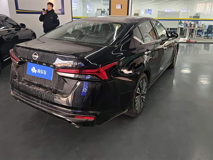 Фото 3 - Nissan Teana