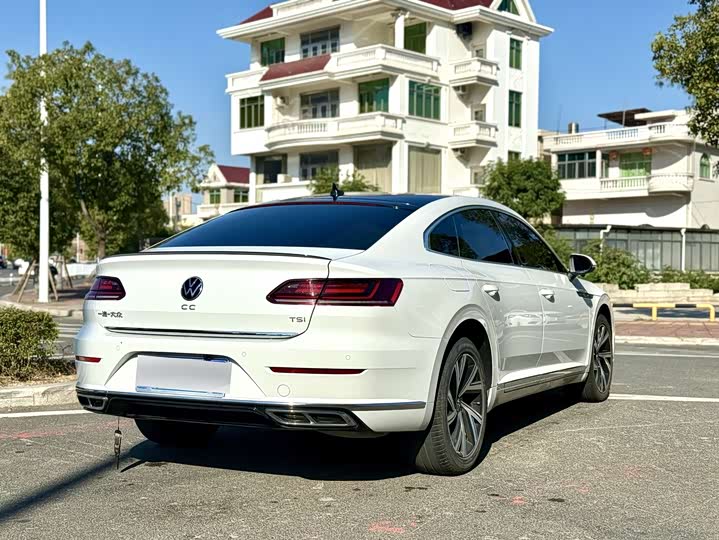 Фото 4 - Volkswagen CC