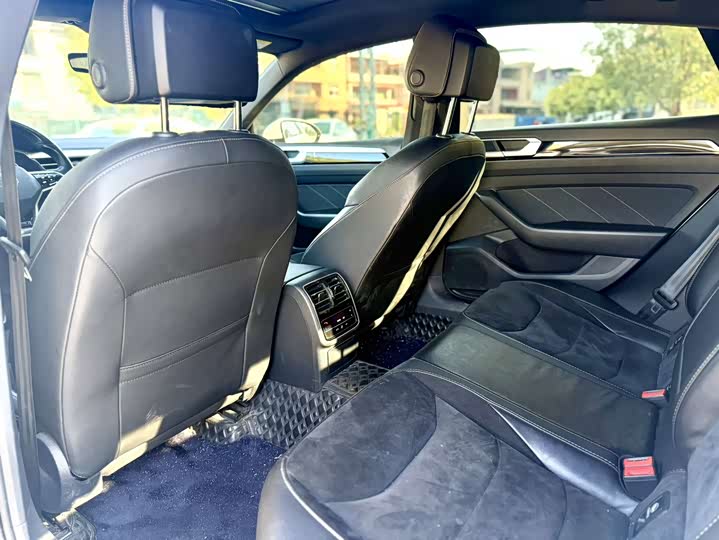 Фото 8 - Volkswagen CC