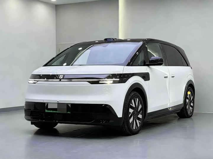 Фото 1 - Zeekr Mix