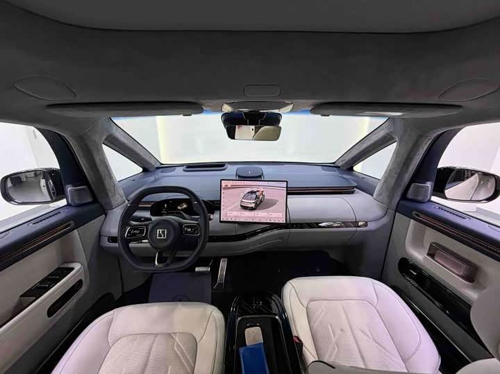 Фото 7 - Zeekr Mix