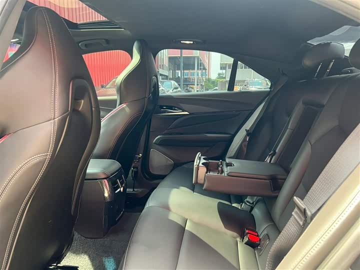 Фото 5 - Cadillac CT4