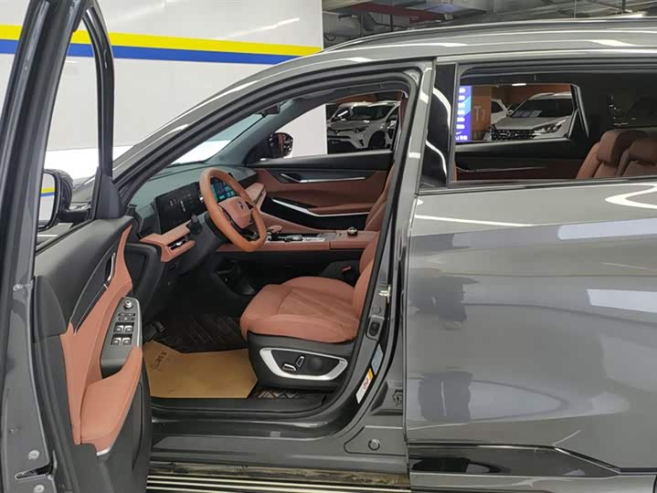 Фото 9 - Changan CS75 Plus