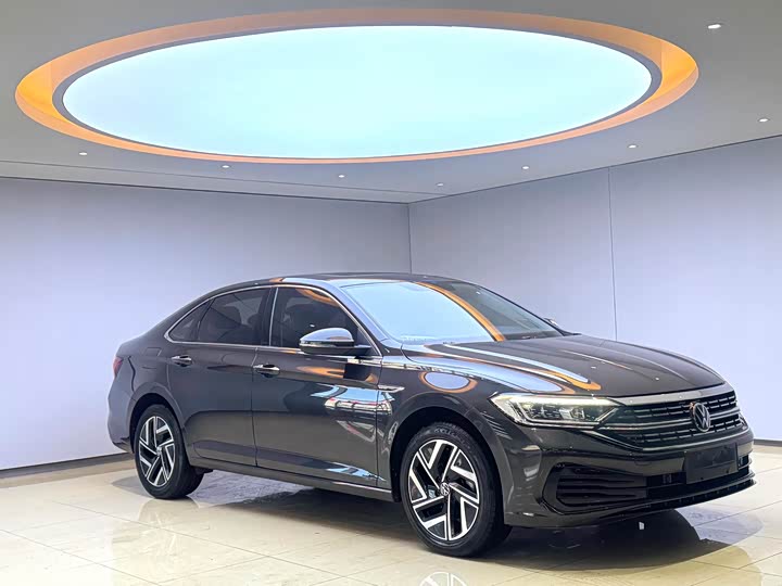 Фото 3 - Volkswagen Sagitar L