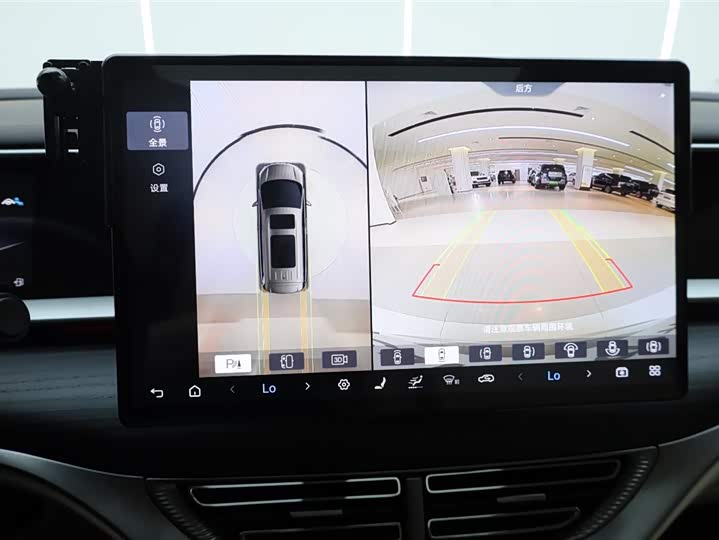 Фото 9 - Denza D9