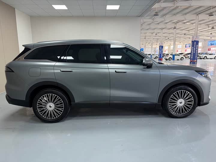 Фото 7 - Chery Tiggo 8L